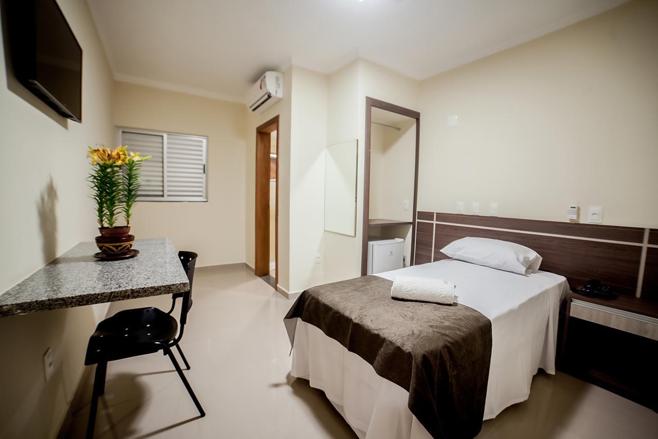 Apoema Hotel كويابا المظهر الخارجي الصورة
